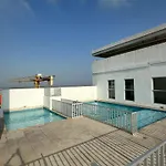 Apartamento amoblado cerca al mar